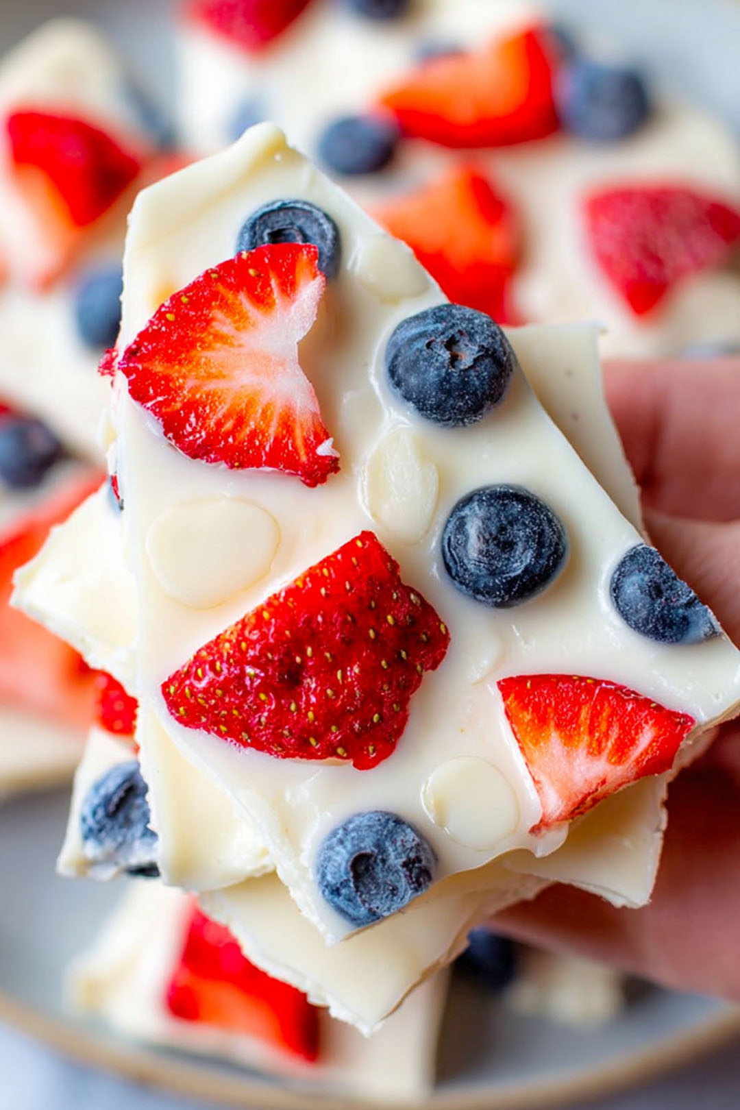 Frozen Yogurt Bark with Berries